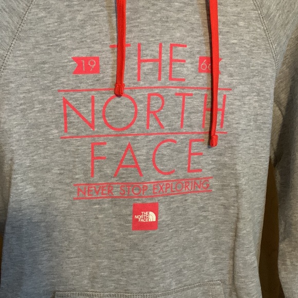 The North Face hoodie. Size small - Picture 2 of 5